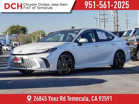 Used 2025 Toyota Camry XSE image 1