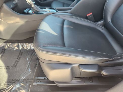 Used 2024 Buick Encore GX Sport Touring image 25