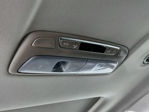 Used 2025 Kia Telluride S FWD image 28