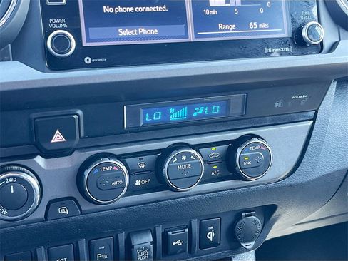 Used 2023 Toyota Tacoma TRD Off-Road image 15