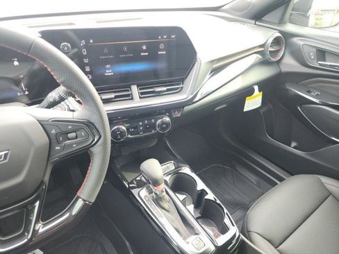 New 2026 Chevrolet Trax RS w/ Driver Confidence Package image 27