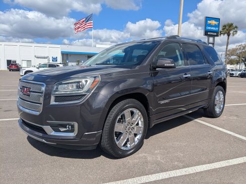 Used 2015 GMC Acadia Denali image 8