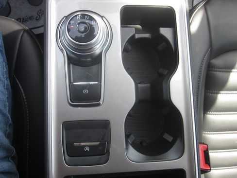 Used 2024 Ford Edge SEL AWD/4WD image 15