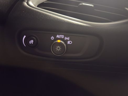 Used 2024 Chevrolet Malibu LT image 18