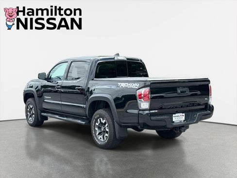 Used 2021 Toyota Tacoma TRD Off-Road w/ Technology Package AWD/4WD image 4