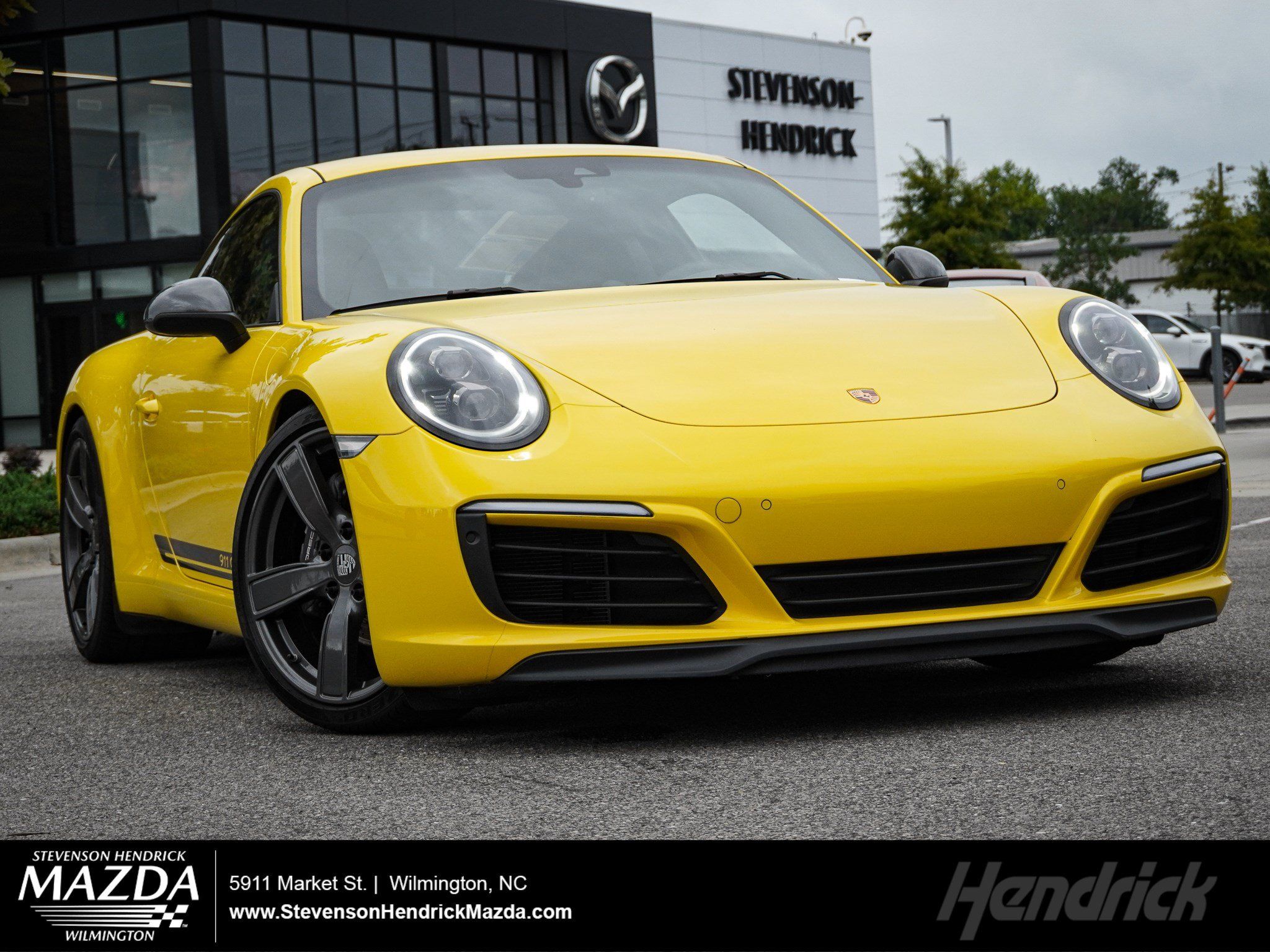 Used 2018 Porsche 911 Carrera T RWD image 1