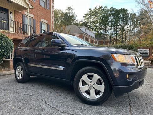 Used 2013 Jeep Grand Cherokee Laredo image 4