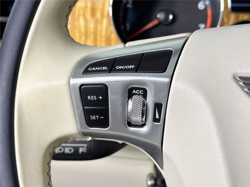 Used 2013 Bentley Flying Spur Flying Spur AWD/4WD image 25