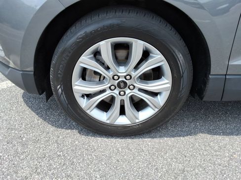 Used 2024 Ford Edge Titanium AWD/4WD image 10
