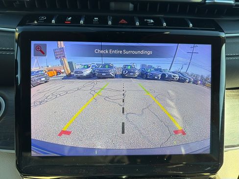 Certified 2022 Jeep Grand Cherokee Limited image 13