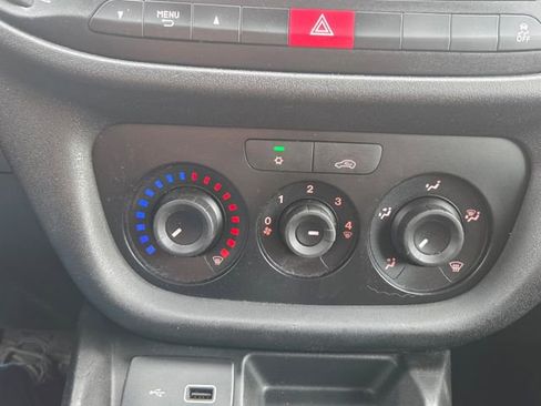 Used 2022 RAM ProMaster City Tradesman w/ Window Group 04 FWD image 23