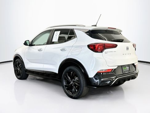 Used 2024 Buick Encore GX Sport Touring AWD/4WD image 5