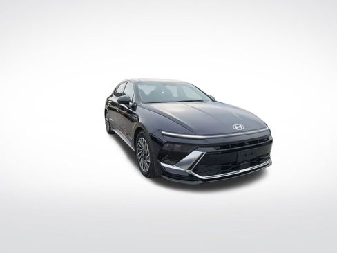 New 2025 Hyundai Sonata Limited image 11