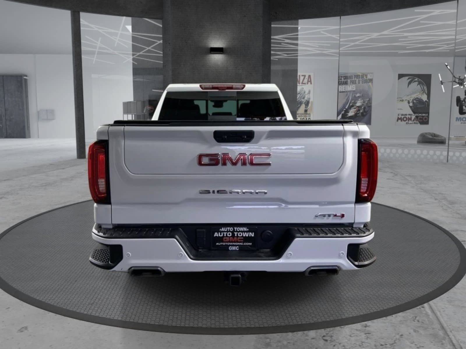 Used 2024 GMC Sierra 1500 AT4 w/ Technology Package AWD/4WD image 7