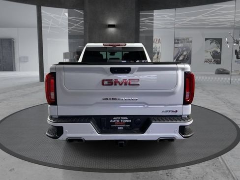 Used 2024 GMC Sierra 1500 AT4 w/ Technology Package AWD/4WD image 7