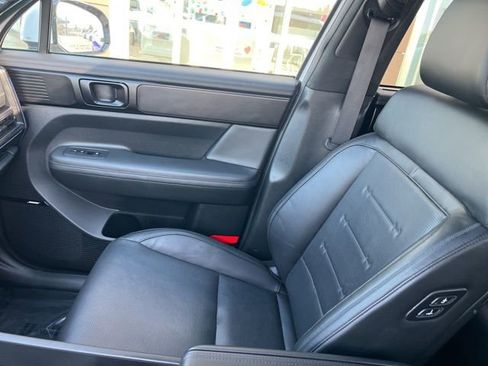 Used 2024 Hyundai Santa Fe Calligraphy image 13