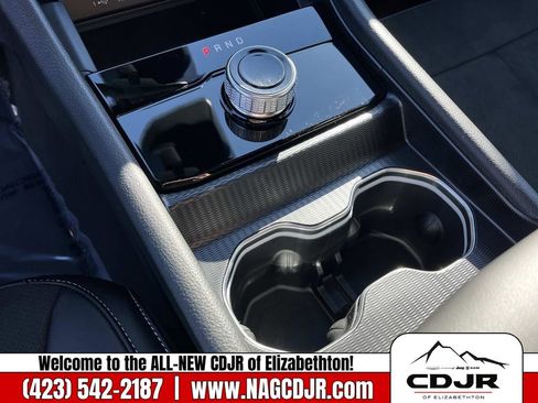 New 2025 Jeep Grand Cherokee Altitude image 28