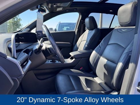 Used 2024 Cadillac XT4 Premium Luxury image 11