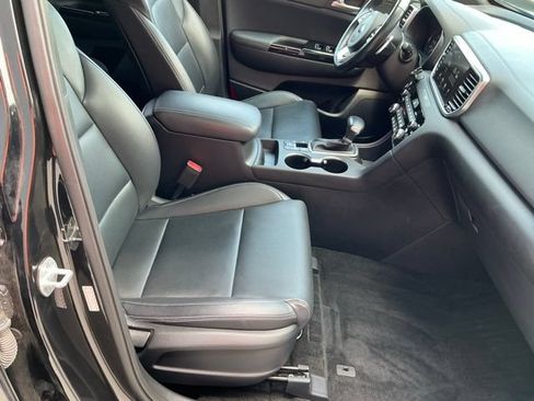 Used 2021 Kia Sportage S w/ S AWD Premium Package image 19
