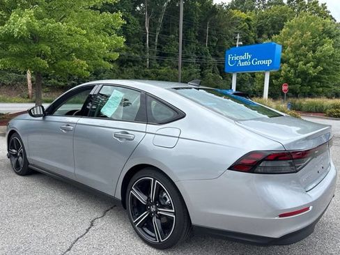 Used 2026 Honda Accord SE image 4