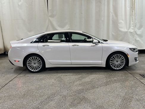 Used 2017 Lincoln MKZ Reserve AWD/4WD image 6
