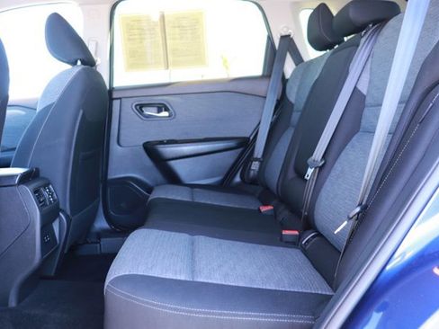 Used 2023 Nissan Rogue SV image 13