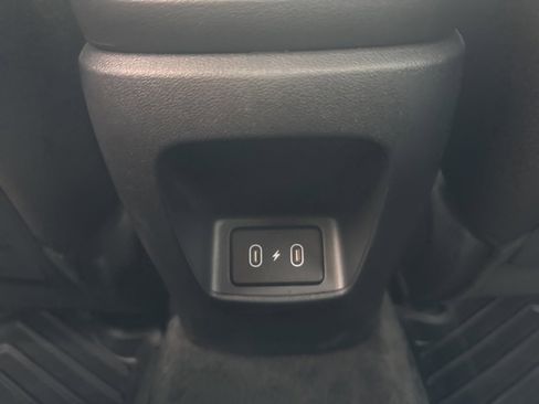 Used 2025 Hyundai Elantra SEL image 36