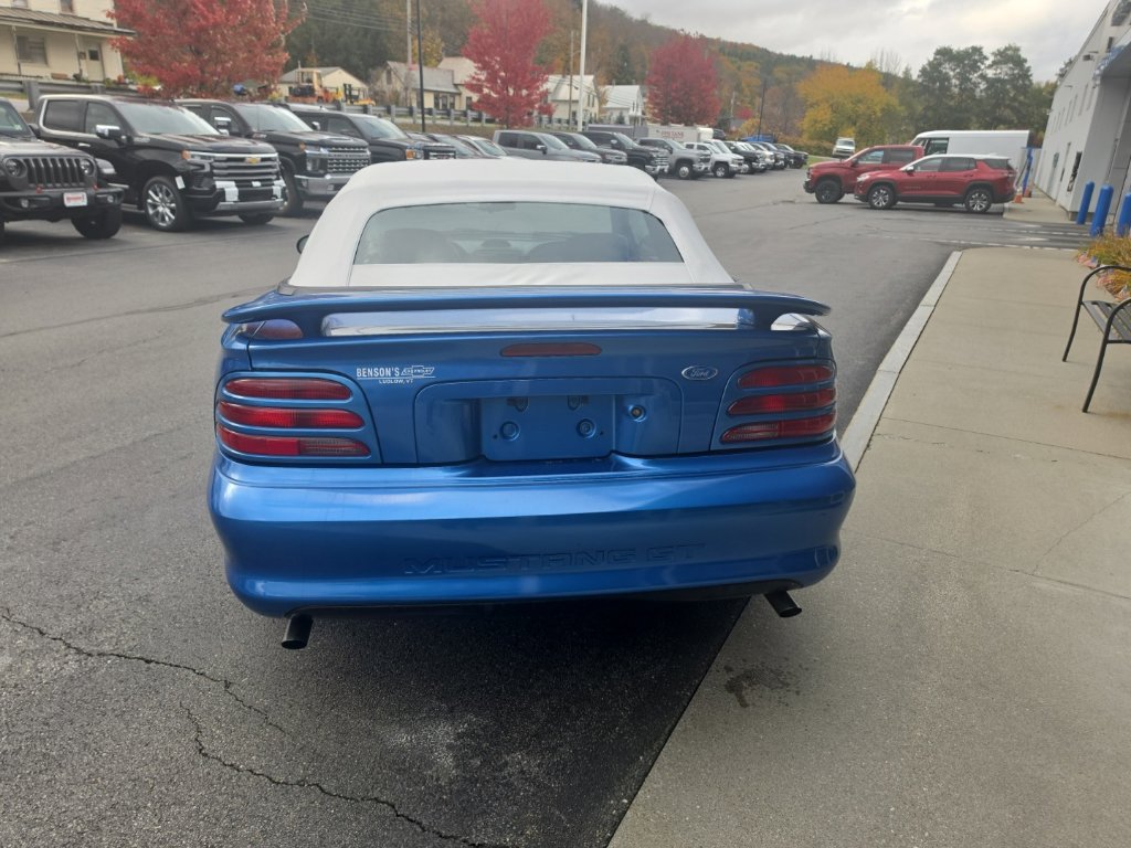 Used 1994 Ford Mustang GT RWD image 5