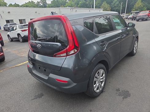 Used 2020 Kia Soul LX FWD image 3