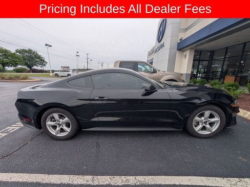 Used 2019 Ford Mustang Coupe RWD image 4