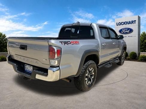 Used 2020 Toyota Tacoma TRD Off-Road AWD/4WD image 7