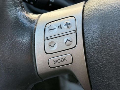 Used 2009 Toyota Corolla XRS image 32