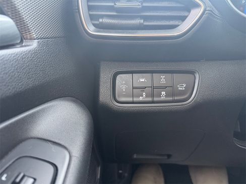 Used 2020 Hyundai Santa Fe SEL w/ Convenience Package image 27