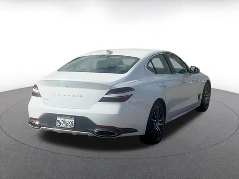 Used 2025 Genesis G70 2.5T image 7