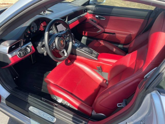 Used 2017 Porsche 911 Carrera 4S AWD/4WD image 13