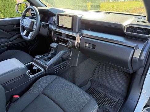 Certified 2025 Toyota 4Runner SR5 image 47