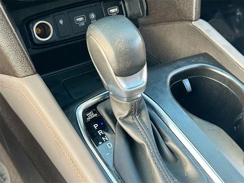 Used 2019 Hyundai Santa Fe FWD image 17