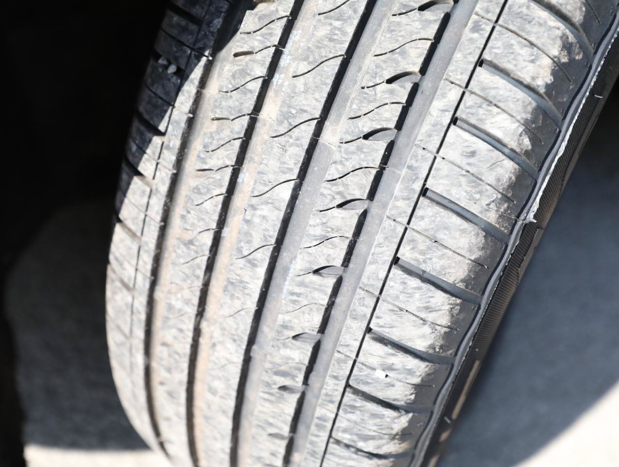 Used 2018 Chrysler Pacifica Touring-L Plus w/ Tire & Wheel Group FWD image 27