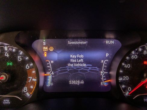 Used 2022 Jeep Compass Limited image 17