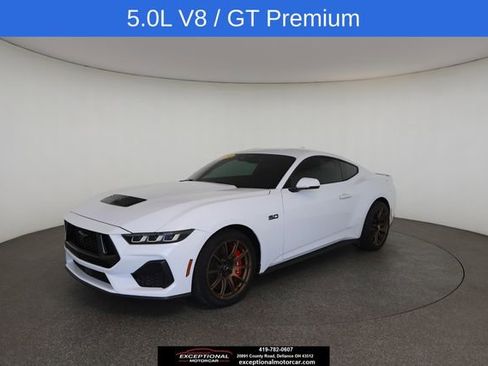 Used 2024 Ford Mustang GT Premium RWD image 3