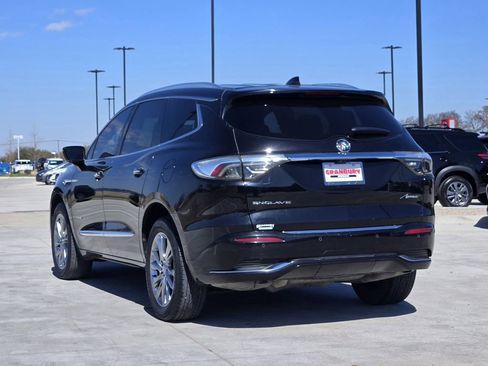 Used 2023 Buick Enclave Avenir w/ Avenir Technology Package image 4