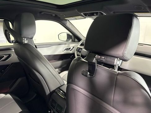 New 2026 Land Rover Range Rover Velar Dynamic SE image 26