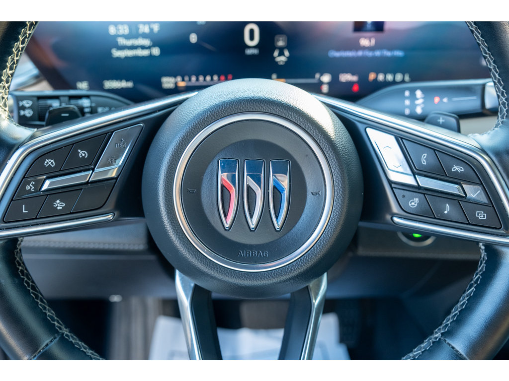Used 2025 Buick Enclave Preferred FWD image 17
