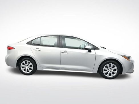 Used 2024 Toyota Corolla LE FWD image 9