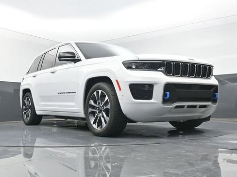 Used 2023 Jeep Grand Cherokee Overland w/ Rear Seat Video Group I AWD/4WD image 1