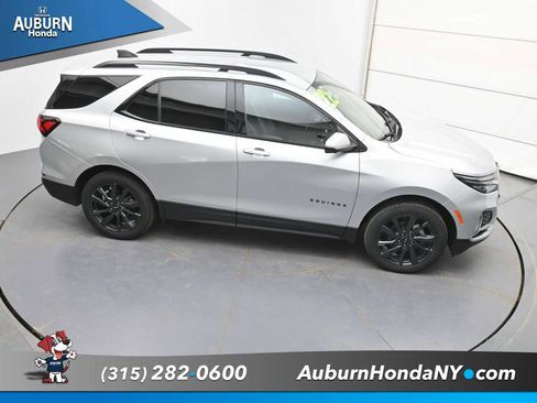 Used 2022 Chevrolet Equinox RS w/ Infotainment Package AWD/4WD image 30