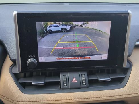 Certified 2023 Toyota RAV4 XLE Premium AWD/4WD image 17