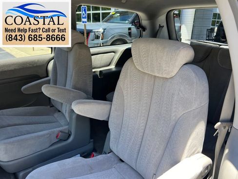 Used 2006 Kia Sedona LX FWD image 15
