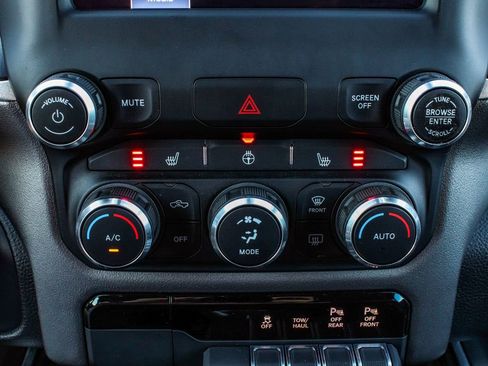 Used 2022 RAM 1500 Big Horn image 24