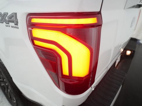 Used 2024 Ford F150 Platinum w/ FX4 Off-Road Package image 30
